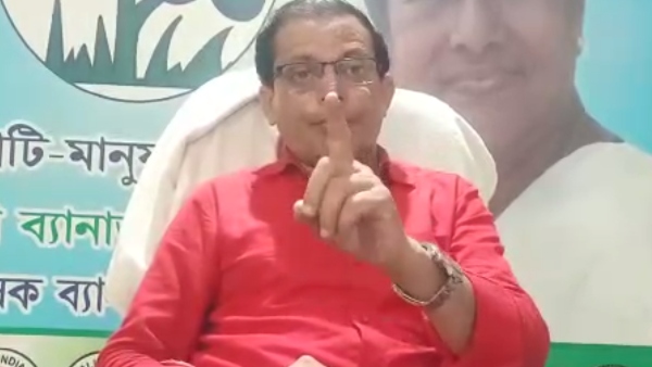 ঘটক পরিবারের সঙ্গে শুভেন্দুর যোগ ঘটক পরিবারের সঙ্গে শুভেন্দুর যোগ
