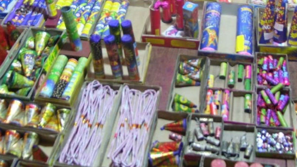 পটকা বিক্রি নিষিদ্ধ