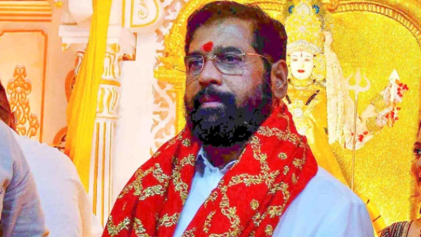  সবাই রয়েছেন শিন্ডের পক্ষে 