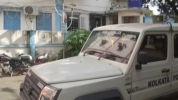কড়া মনোভাব নিয়েছে পুলিশ