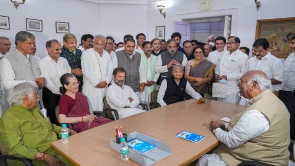 ওয়ার্কিং কমিটির সবাই পদত্যাগ করেছেন