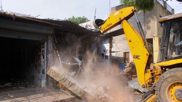 নাটকীয় ছবি নাটকীয় ছবি