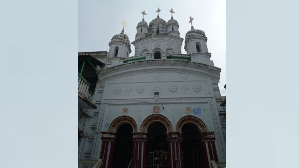 কাদের এই মন্দির? 