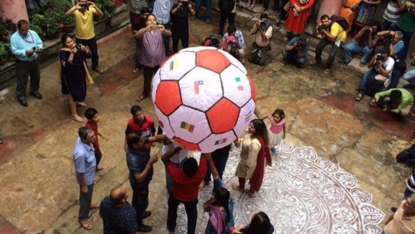 শিল্প সংকটে শিল্প সংকটে