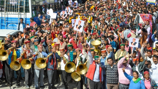 এখন আরও ১২ জন বিদ্রোহী রয়েছেন বিজেপিতে এখন আরও ১২ জন বিদ্রোহী রয়েছেন বিজেপিতে