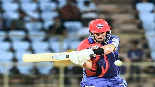 লেজেন্ডস লিগ ক্রিকেটের ফাইনালে ইন্ডিয়া ক্যাপিটস: