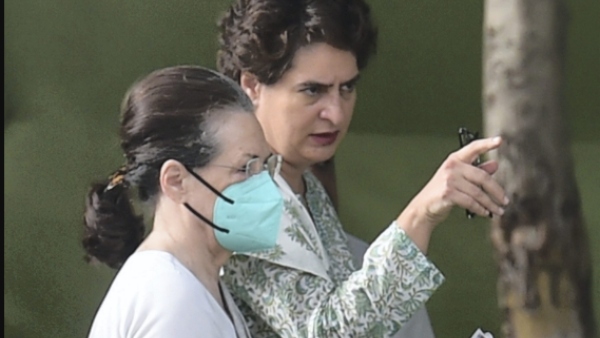 অ-গান্ধী সভাপতিদের সঙ্গে সম্পর্ক সুখকর ছিল না গান্ধীদের অ-গান্ধী সভাপতিদের সঙ্গে সম্পর্ক সুখকর ছিল না গান্ধীদের