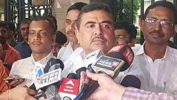 নিশানায় মন্ত্রিসভার আরও এক নিশানায় মন্ত্রিসভার আরও এক