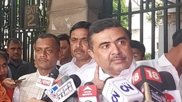বিতর্কিত কিছু মন্তব্য করেন