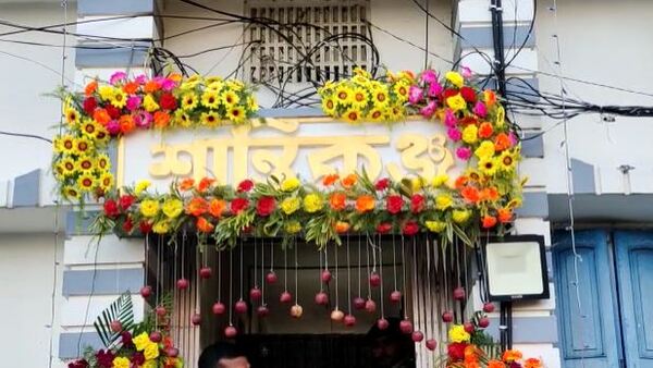 শালীনতার সব সীমা ছাড়াচ্ছেন শুভেন্দু