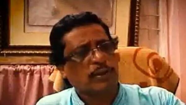 পরপর দুবছর বিজয়া সম্মিলনীতে ডাক পাননি