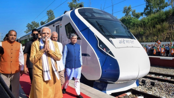 বন্দে ভারত এক্সপ্রেসের উদ্বোধনে প্রধানমন্ত্রী 