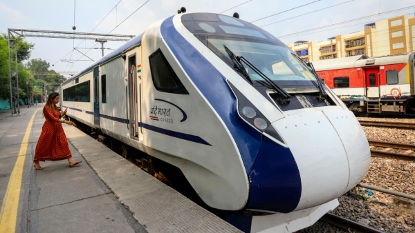 বিশেষ সতর্কতা নেওয়া হচ্ছে বিশেষ সতর্কতা নেওয়া হচ্ছে