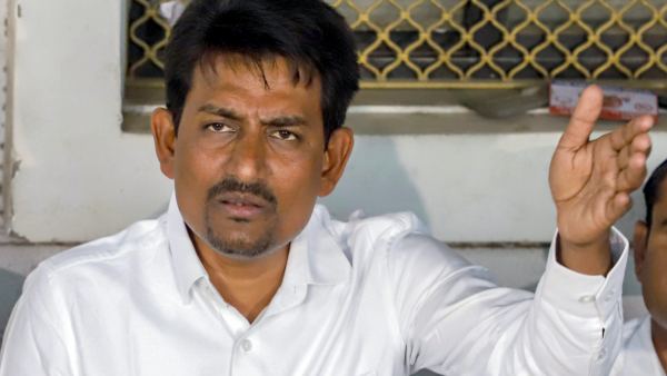 কংগ্রেস ছেড়ে বিজেপিতে গিয়ে নির্বাচনে হার্দিক-অল্পেশ কংগ্রেস ছেড়ে বিজেপিতে গিয়ে নির্বাচনে হার্দিক-অল্পেশ