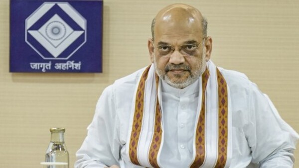 নিরাপত্তায় চ্যালেঞ্জ অনুপ্রবেশকারীরা