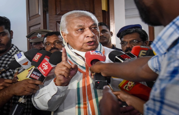 বিতর্কের শুরু বিতর্কের শুরু