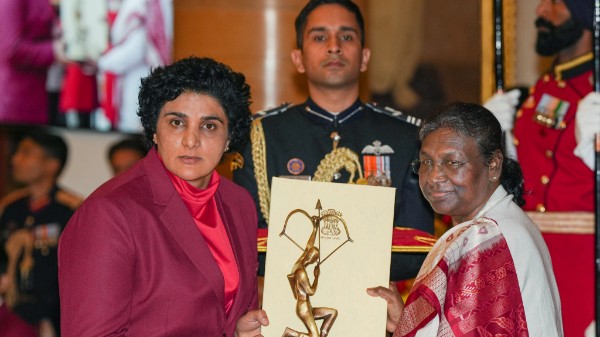 National Sports Awards 2022: দেখে নিন খেল রত্ন, অর্জুন পুরস্কার, দ্রোণাচার্য্য পুরস্কার প্রাপকদের তালিকা National Sports Awards 2022: দেখে নিন খেল রত্ন, অর্জুন পুরস্কার, দ্রোণাচার্য্য পুরস্কার প্রাপকদের তালিকা