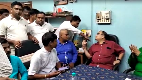 বড় ভাঙন নামতে পারে গেরুয়া শিবিরে বড় ভাঙন নামতে পারে গেরুয়া শিবিরে