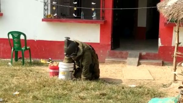 কুলপিতে ফের বোমা উদ্ধার কুলপিতে ফের বোমা উদ্ধার