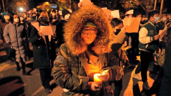 উহানে চিনের বিক্ষোভ 