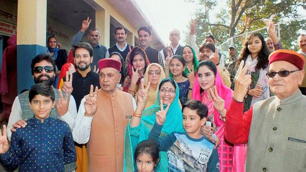 হিমাচলের রাজনীতিতে ধুমালের অবস্থান