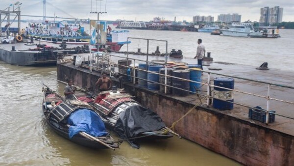 কোথায় কত জল রয়েছে কোথায় কত জল রয়েছে