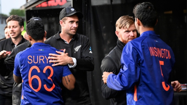 তিন ফরম্যাটে খেলা চালিয়ে যেতে চান সাউদি: তিন ফরম্যাটে খেলা চালিয়ে যেতে চান সাউদি: