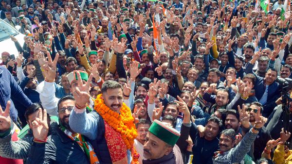 কংগ্রেস থেকে যাঁরা বিজেপিতে যোগ দিয়েছেন