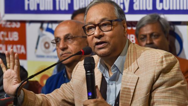 জহর সরকারকে নিশানা করেছেন শিবসেনা সাংসদও জহর সরকারকে নিশানা করেছেন শিবসেনা সাংসদও