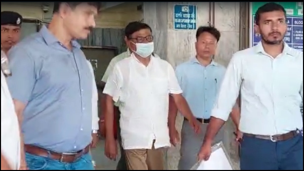 নদিয়ায় দুর্নীতির বীজ, বেশি গুরুত্ব নদিয়ায় দুর্নীতির বীজ, বেশি গুরুত্ব