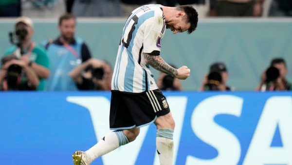 নেতৃত্বের আর্মব্যান্ড পরে সর্বাধিক ম্যাচ: 