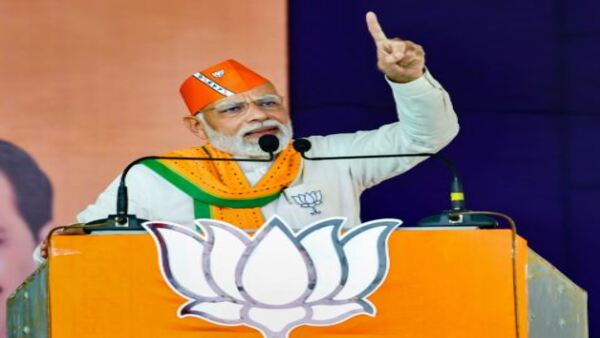 গুজরাতে কেন চ্যালেঞ্জ গুজরাতে কেন চ্যালেঞ্জ