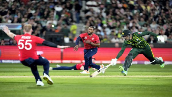 ফাইনাল ম্যাচে স্বপ্ন ভঙ্গ পাকিস্তানের: