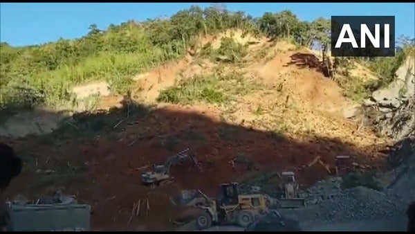 উদ্ধারে অসম রাইফেলস ও বিএসএফ উদ্ধারে অসম রাইফেলস ও বিএসএফ