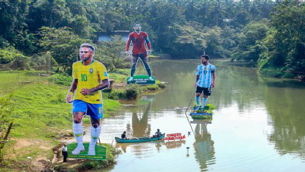 ফুটবলপ্রেম ইসলাম-বিরোধী! ফুটবলপ্রেম ইসলাম-বিরোধী!
