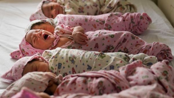  ৫০০ কোটিতম শিশু 