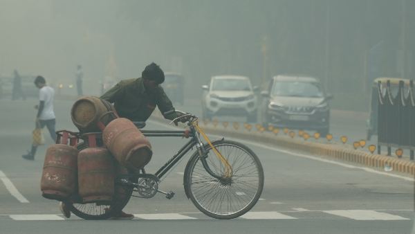 দিল্লির সামগ্রিক এয়ার কোয়ালিটি ইনডেক্স এখন যেমন