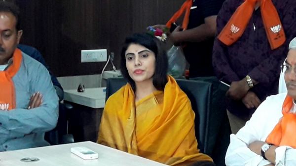 জাদেজা নিজে বিজেপিতে যোগ দিয়েছেন