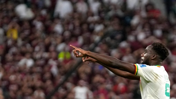 FIFA World Cup 2022: কাতারের বিরুদ্ধে দাপুটে জয় সেনেগালের, বিশ্বকাপ থেকে ছিটকে গেল আয়োজক দেশ FIFA World Cup 2022: কাতারের বিরুদ্ধে দাপুটে জয় সেনেগালের, বিশ্বকাপ থেকে ছিটকে গেল আয়োজক দেশ