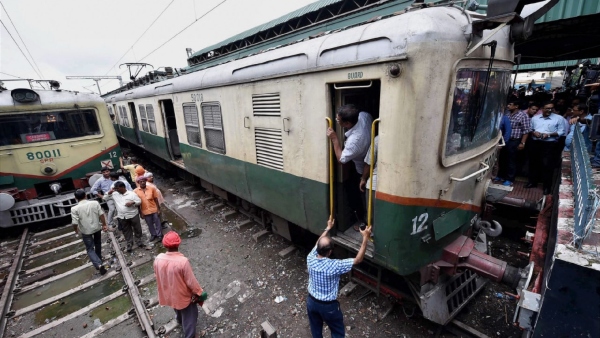 বড় দুর্ঘটনা শিয়ালদহে বড় দুর্ঘটনা শিয়ালদহে