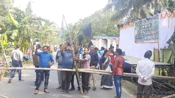  মঞ্চ তৈরি হয়েছিল তৃণমূলের