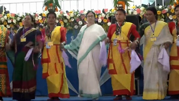 পঞ্চাতেরে আগে নয়া স্লোগান পঞ্চাতেরে আগে নয়া স্লোগান