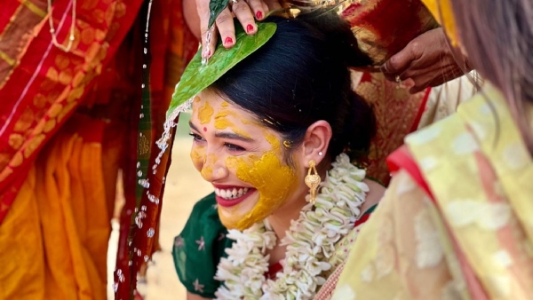 কবে আইনি বিয়ে সেরেছিলেন অভিনেত্রী কবে আইনি বিয়ে সেরেছিলেন অভিনেত্রী
