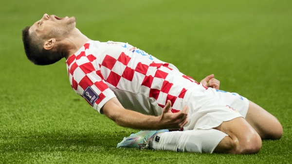 আন্দ্রে ক্রামারিক বনাম নিকোলাস ওটামেন্ডি: আন্দ্রে ক্রামারিক বনাম নিকোলাস ওটামেন্ডি: