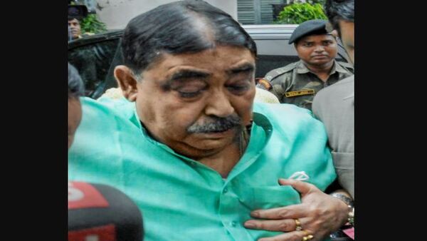 কেষ্টর ছবি ছাড়াই হবে সভা