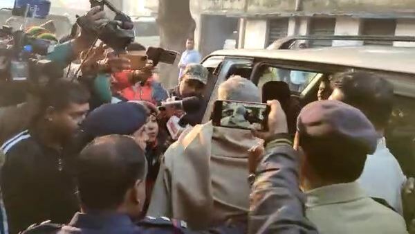 ইডি কি অনুব্রত মণ্ডলকে নিতে পারবে দিল্লিতে ইডি কি অনুব্রত মণ্ডলকে নিতে পারবে দিল্লিতে