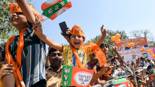 বুথে বুথে বিশেষ নজর