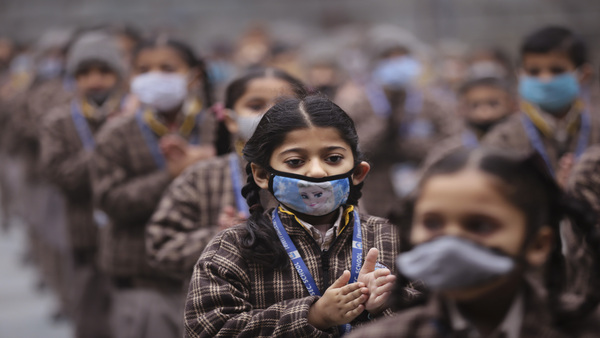 সোশ্যাল মিডিয়ায় আতঙ্ক সোশ্যাল মিডিয়ায় আতঙ্ক