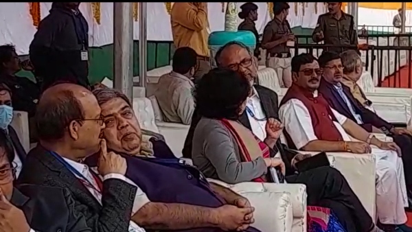 বন্দে ভারত এক্সপ্রেস প্রাপ্তি নিয়ে প্রচারে বিজেপি বন্দে ভারত এক্সপ্রেস প্রাপ্তি নিয়ে প্রচারে বিজেপি