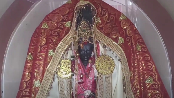 কেমন সেই সতীপীঠের মূর্তি। 